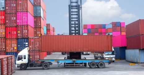 How Containers can be used to facilitate car storage and shipping